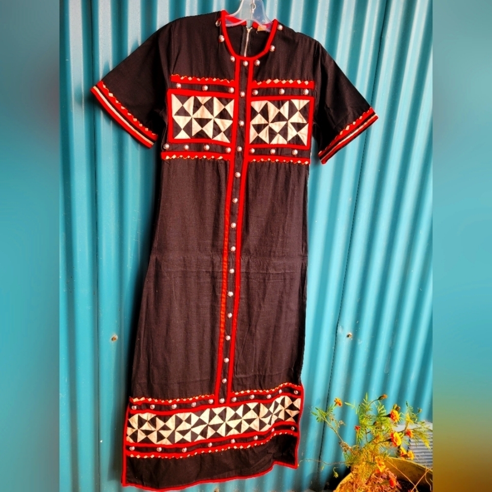 Vintage Black Red White Long Dress Short Sleeves 60s/70s Size 38
